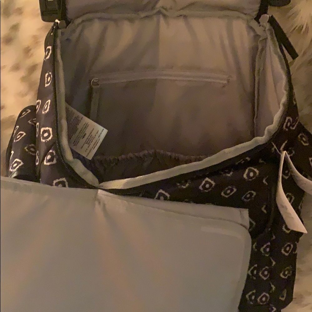 Carter’s diaper backpack‎ - Picture 4 of 12